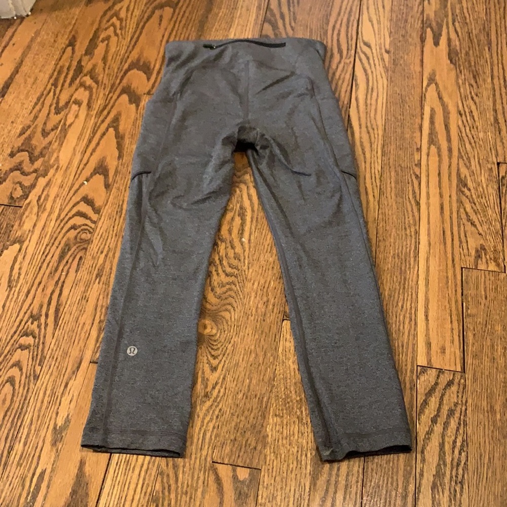 Lululemon cropped leggings!